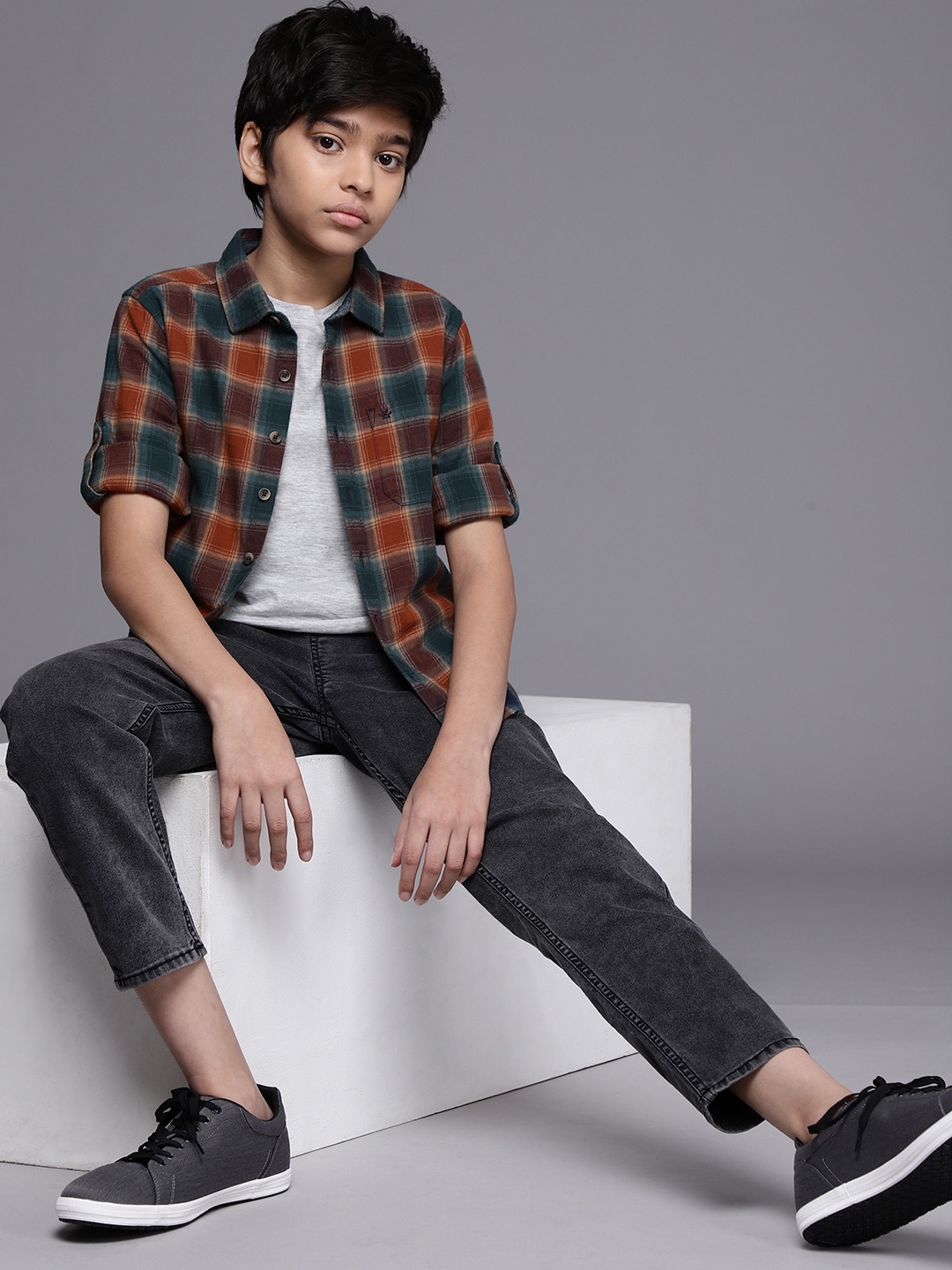 

WROGN YOUTH Boys Rust Brown Slim Fit Tartan Checks Opaque Pure Cotton Casual Shirt