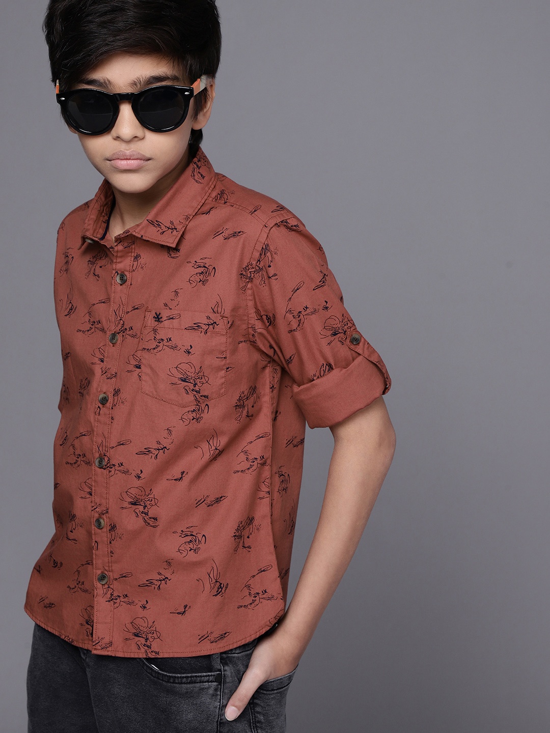 

WROGN YOUTH Boys Red Slim Fit Printed Pure Cotton Casual Shirt