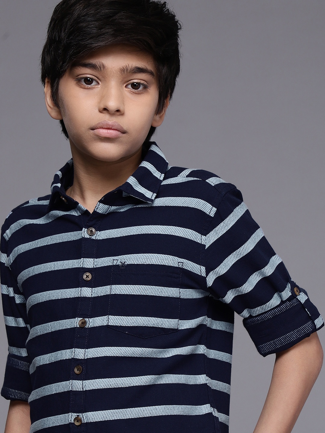 

WROGN YOUTH Boys Navy Blue Slim Fit Horizontal Stripes Pure Cotton Casual Shirt