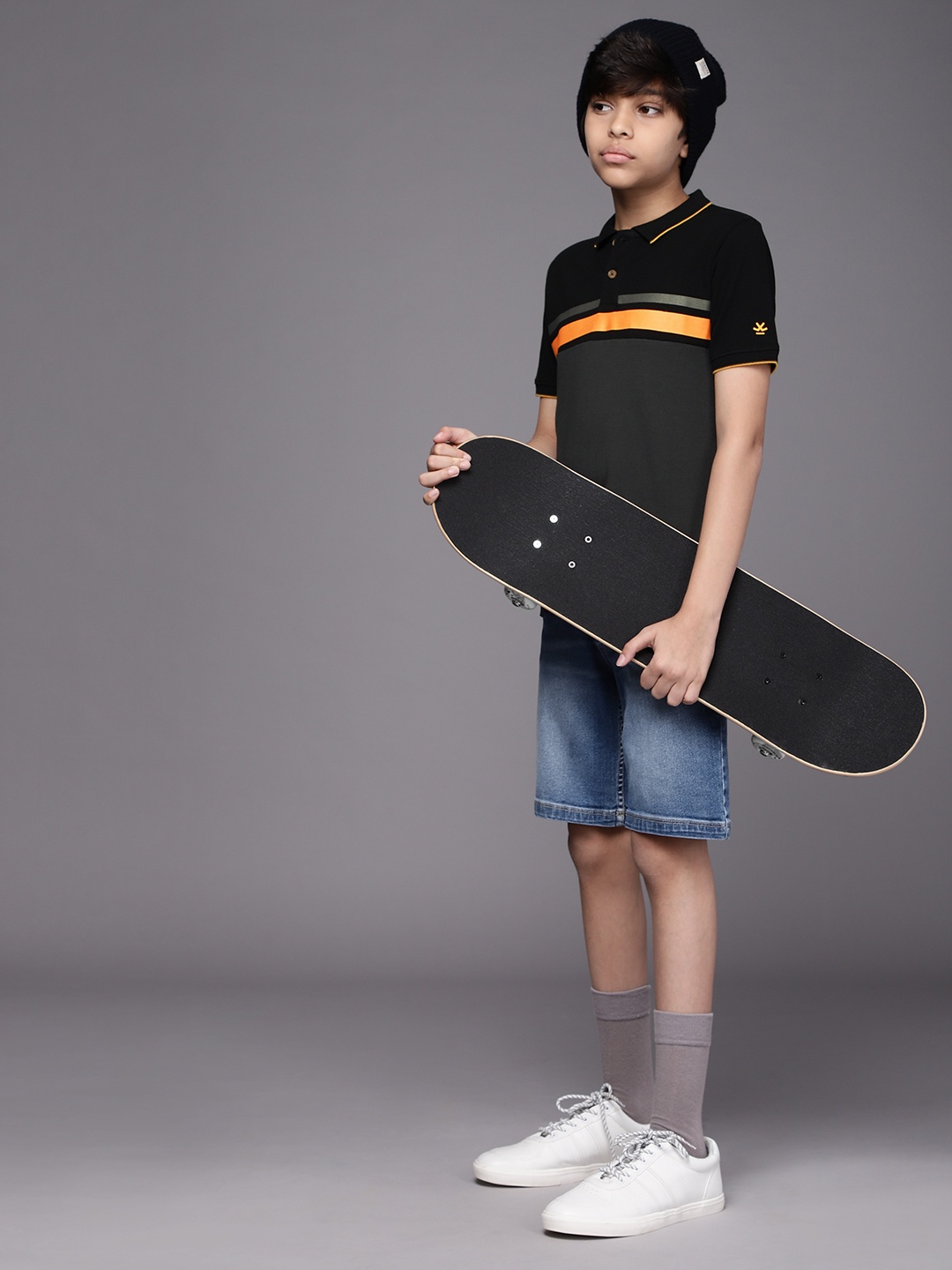 

WROGN YOUTH Boys Black & Charcoal Grey Colourblocked Polo Collar Pure Cotton T-shirt