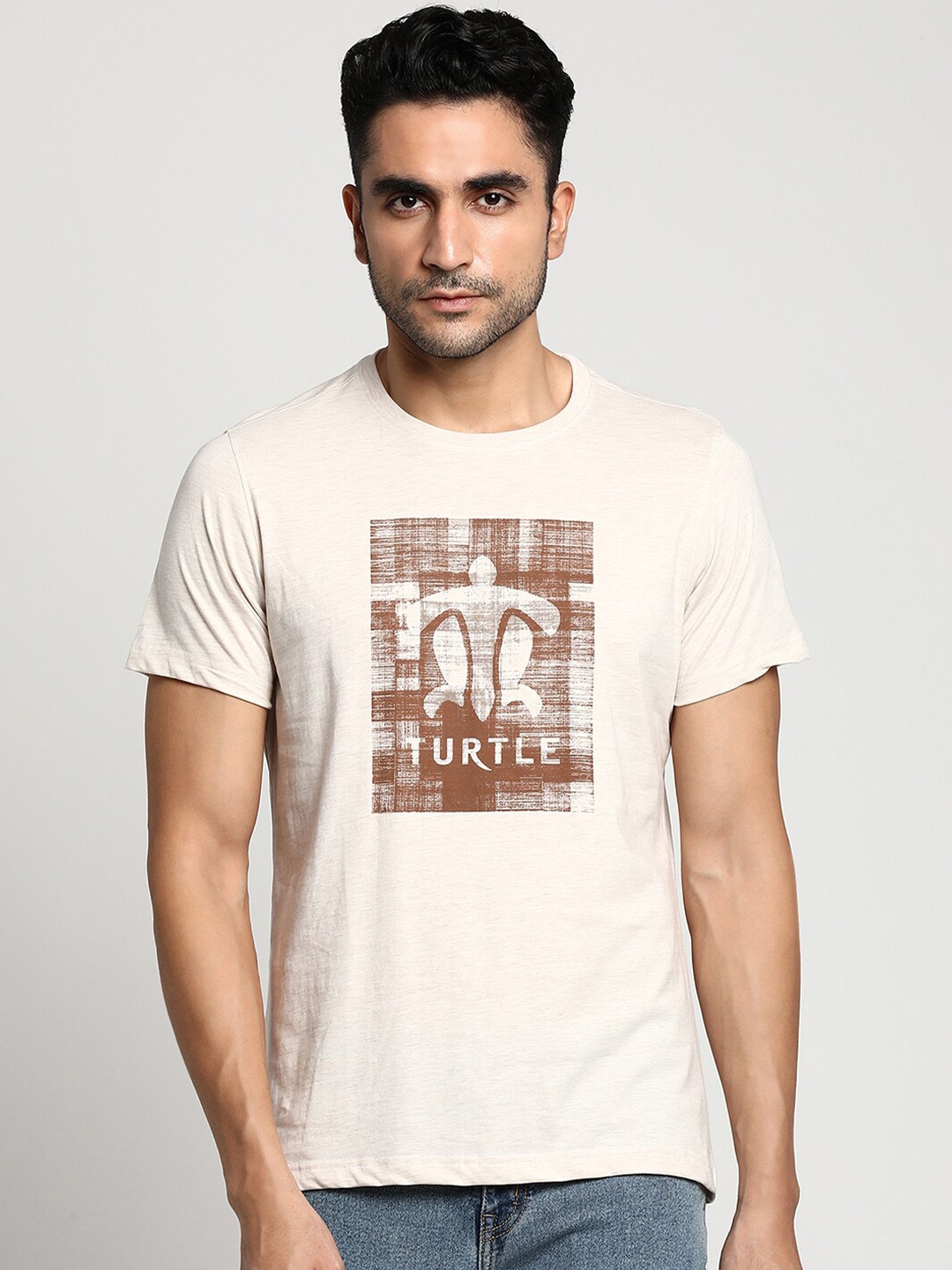 

Turtle Men Beige Printed Pure Cotton Slim Fit T-shirt