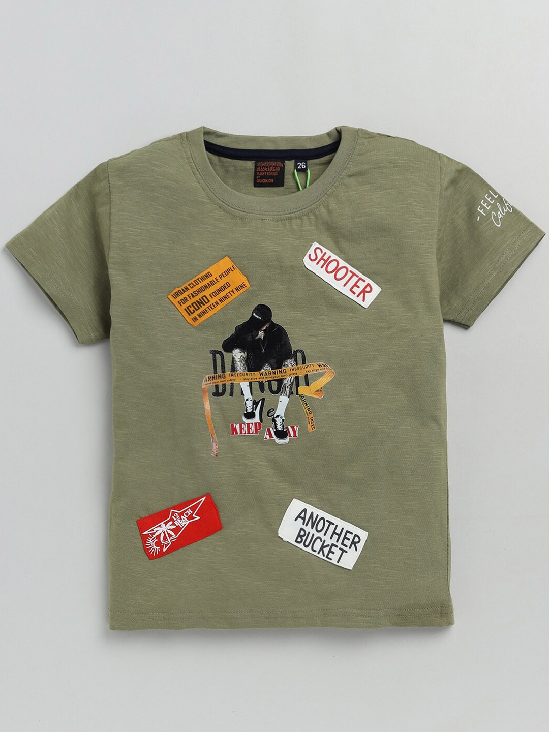 

Olio Kids Boys Green Colourblocked Applique T-shirt