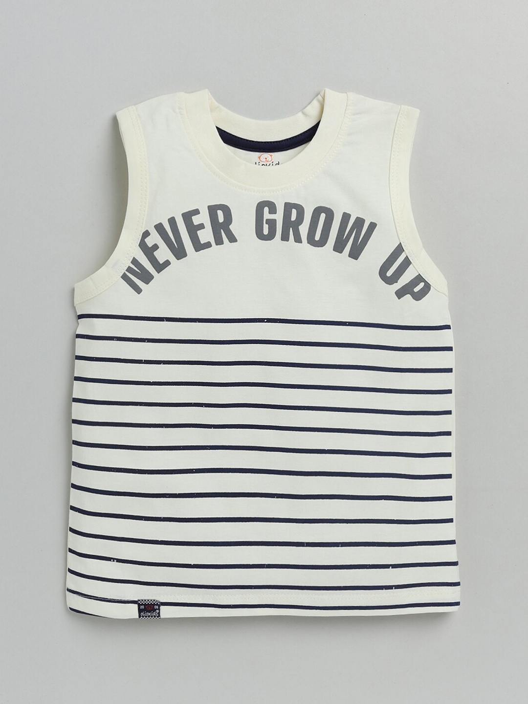 

Olio Kids Boys White Typography Printed T-shirt