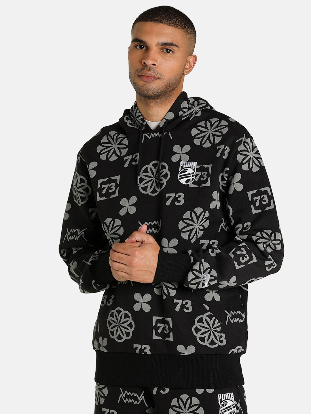 

Puma Men Regular Fit Booster Clyde Print Hoodie Printed Sweatshirt, Black