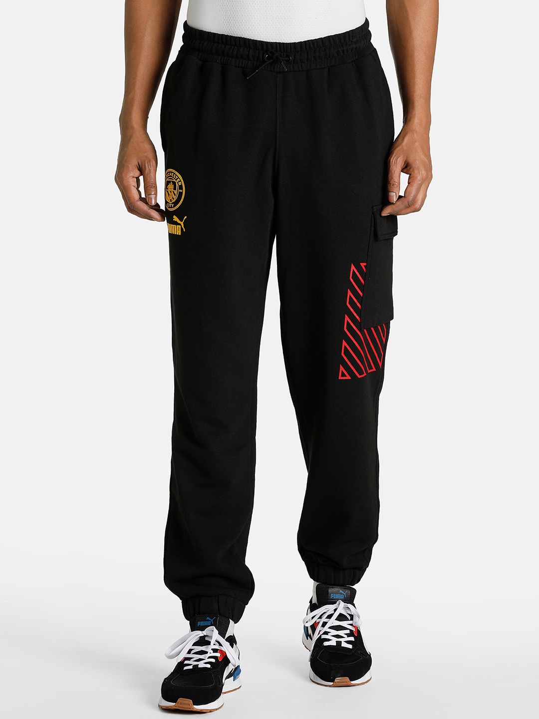 

Puma Men Regular Fit Manchester City FC Ftbl Culture Cargo Football Track Pants, Black