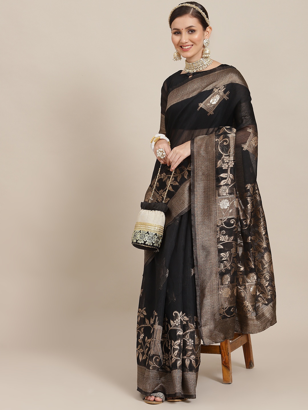 

Saree mall Black & Gold-Toned Floral Zari Banarasi Sarees