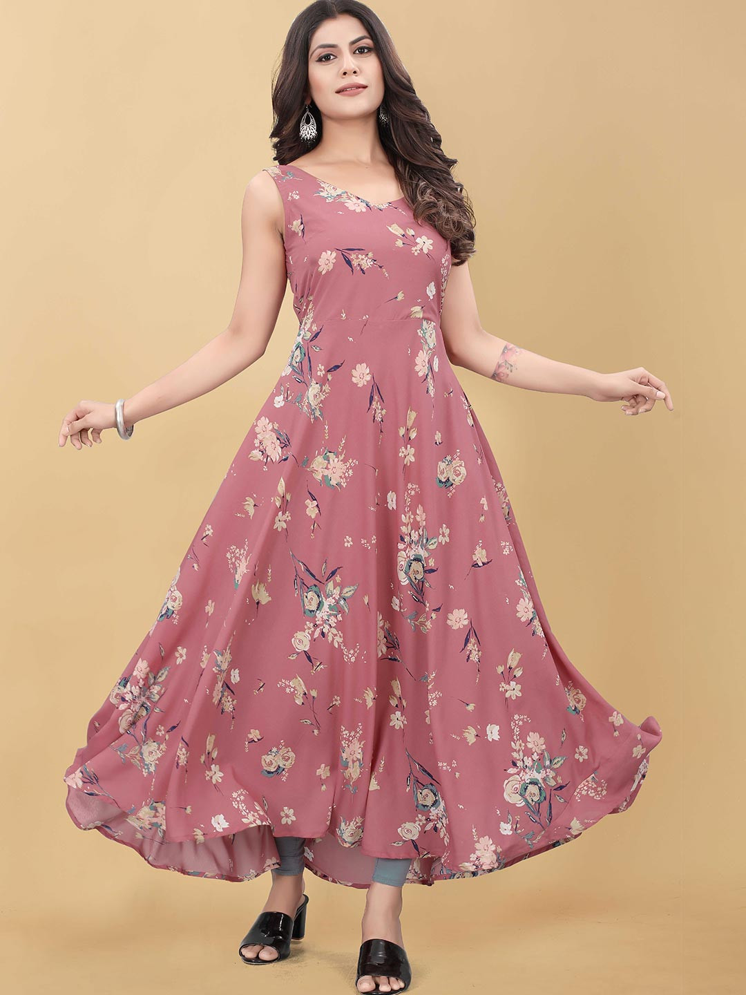 

PRASTHAN Women Pink Floral Crepe Maxi Dress