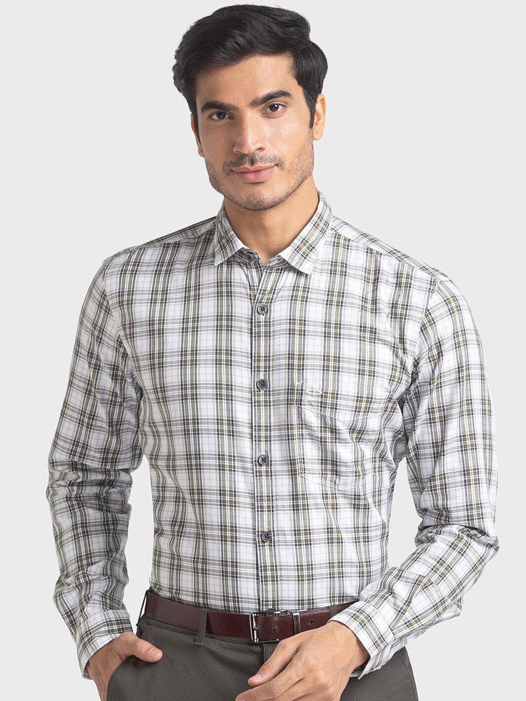 

ColorPlus Men Green Checked Cotton Tailored Fit Casual Shirt
