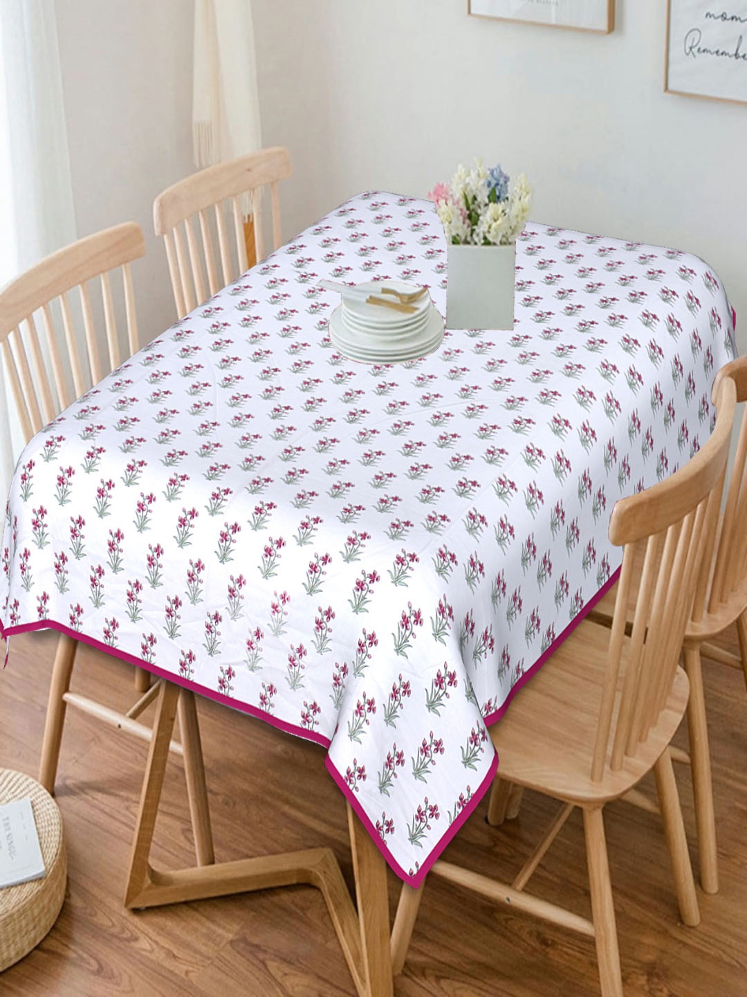 

INDHOME LIFE White & Pink Printed 200 TC Cotton Rectangle Table Covers