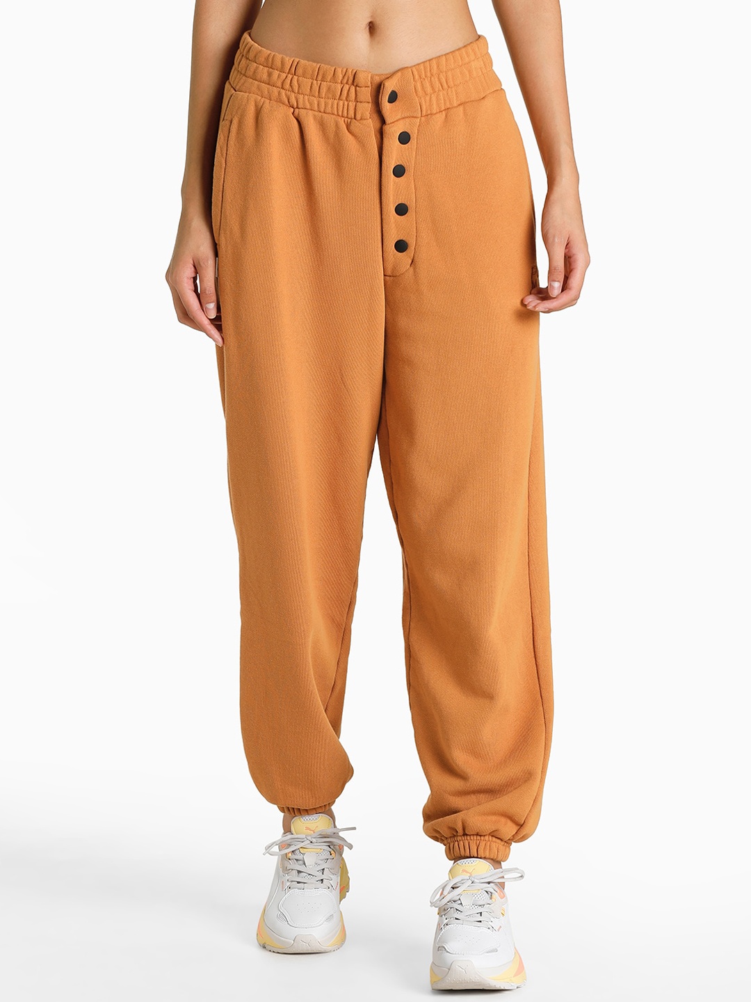

Puma Women Brown Solid Infuse Relaxed Fit Sweatpants