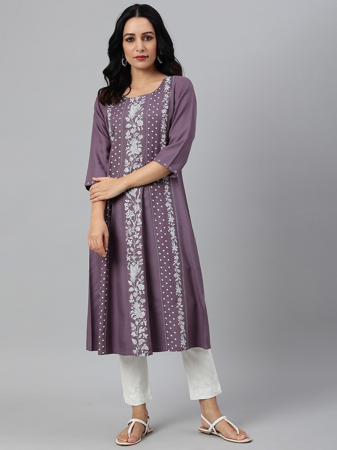 

W Women Purple Floral Printed Flared Sleeves Thread Work Handloom Kurta