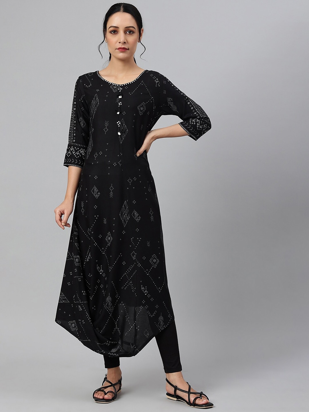

W Women Black Geometric Printed Mirror Work Kurta