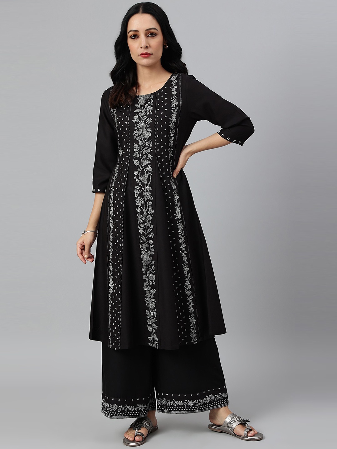 

W Women Black Floral Printed Kurta
