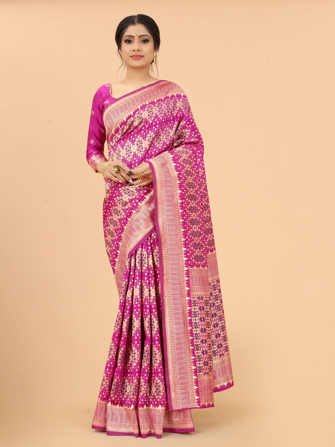 

WELL WORN Pink & Gold-Toned Woven Design Zari Silk Cotton Banarasi Saree