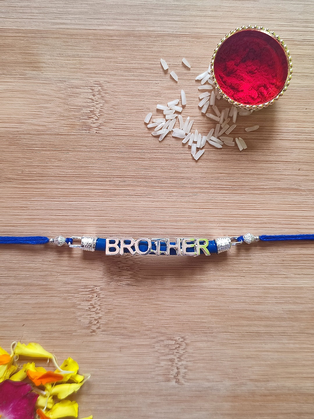 

CRAYTON Blue & Silver-Toned Brother-Beaded Thread Rakhi Set