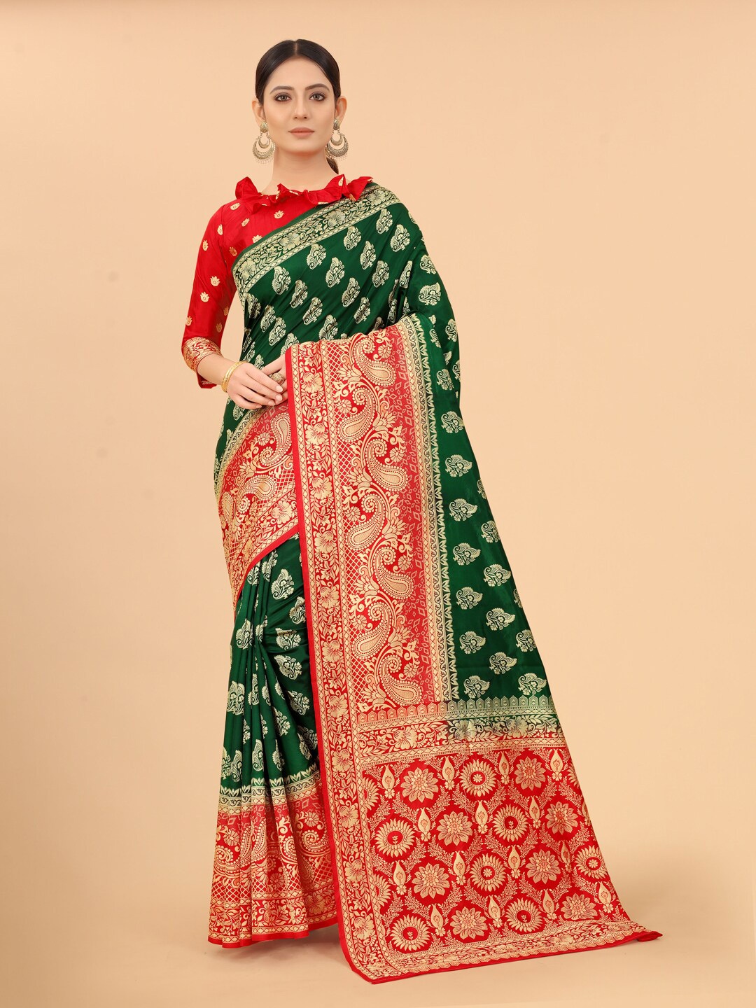 

WELL WORN Red & Green Woven Design Zari Silk Cotton Banarasi Saree