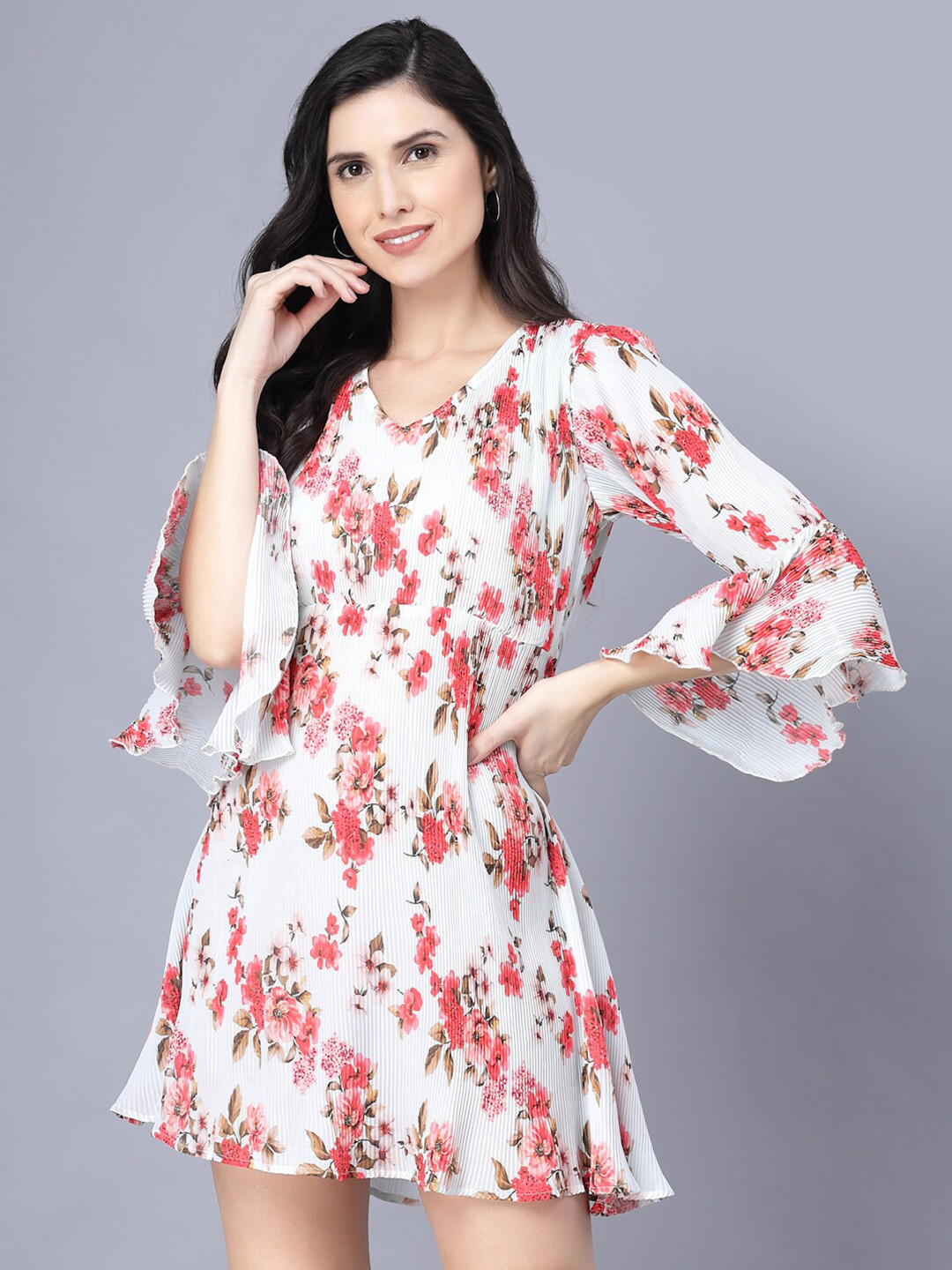 

Myshka Women White & Pink Georgette Printed Tunic