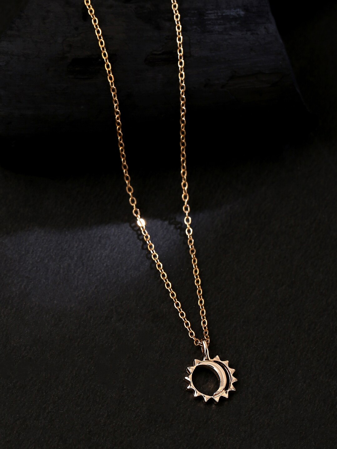 

kashwini Rose Gold Brass Rose Gold-Plated Necklace
