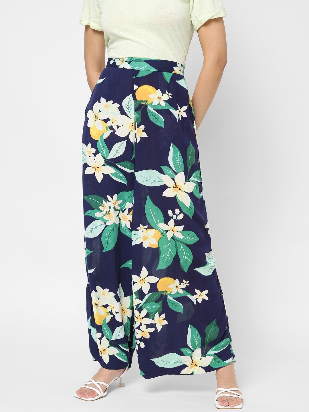

VASTRADO Women Navy Blue & Green Floral Printed Palazzos