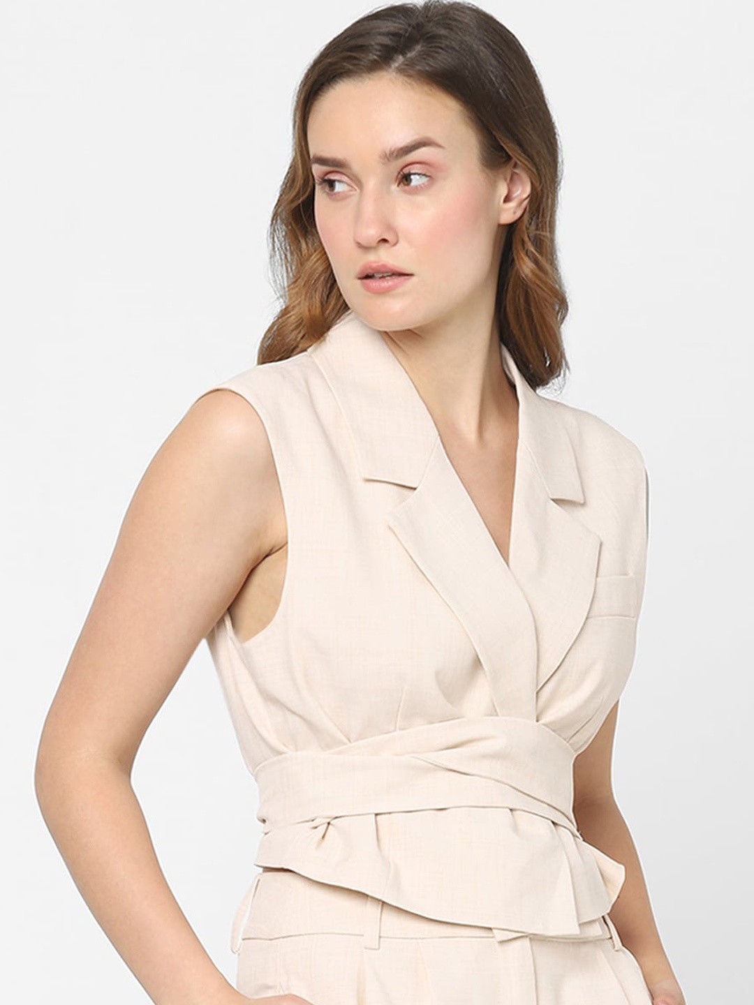 

Vero Moda Women Beige Solid Tie-Up Waistcoat