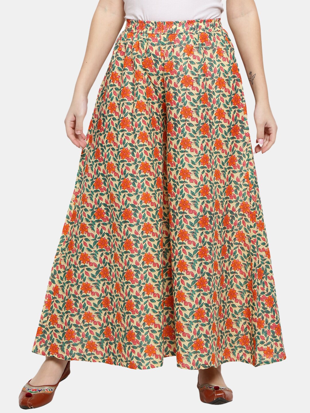

V-Mart Women Beige & Green Floral Printed Flared Knitted Palazzos