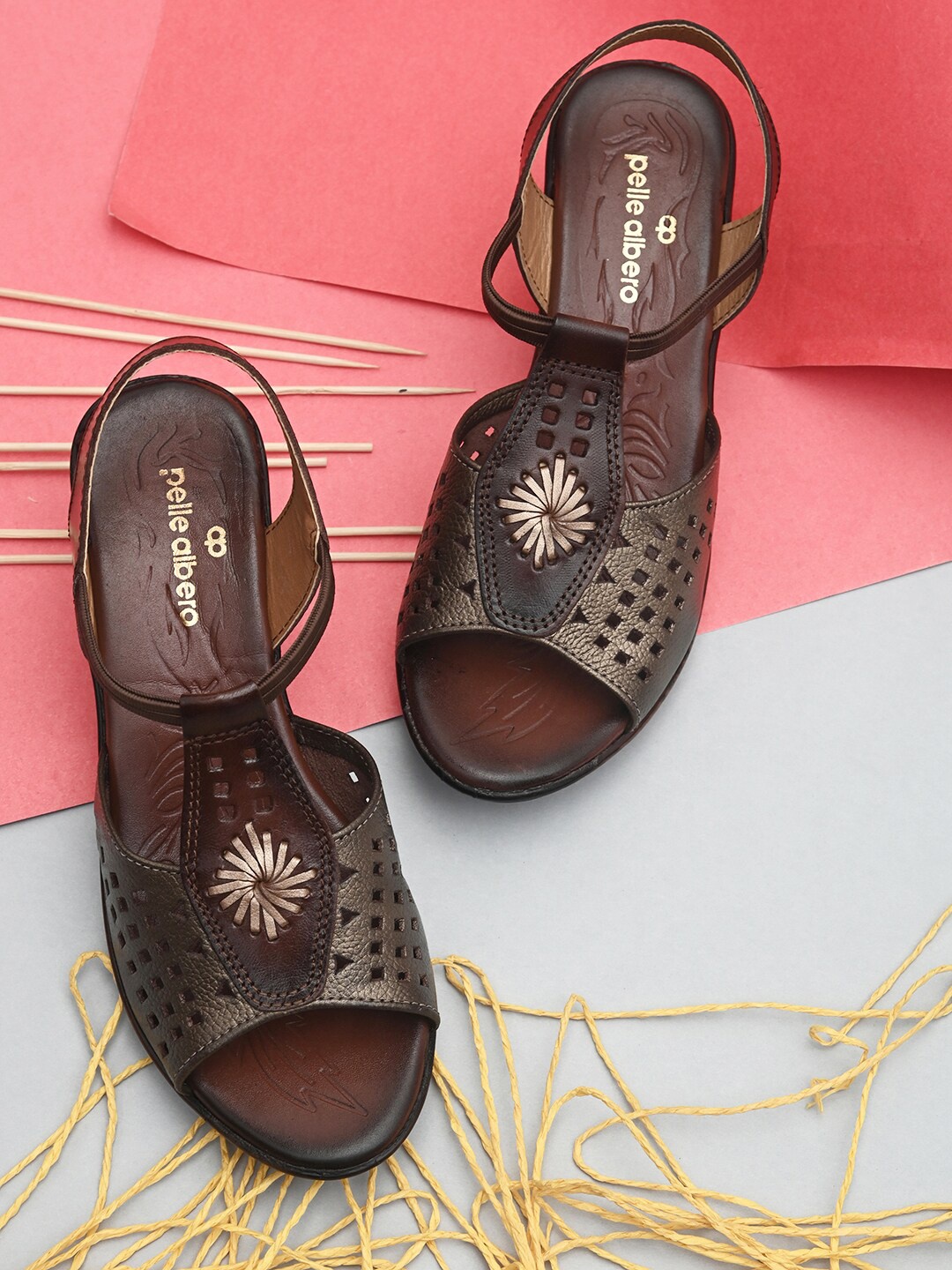 

pelle albero Brown Party Wedge Sandals with Laser Cuts