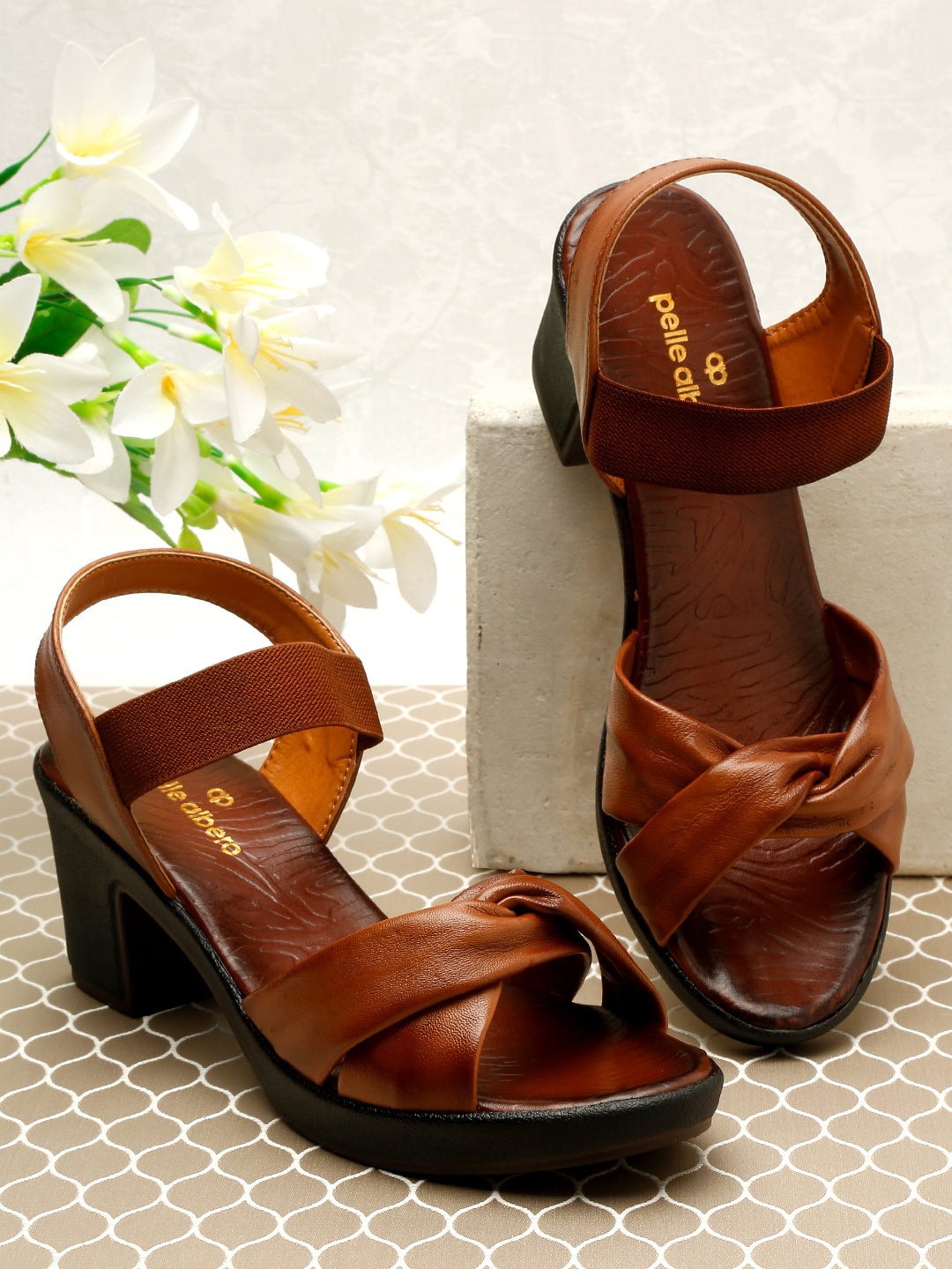 

pelle albero Rust Party High-Top Block Sandals with Bows