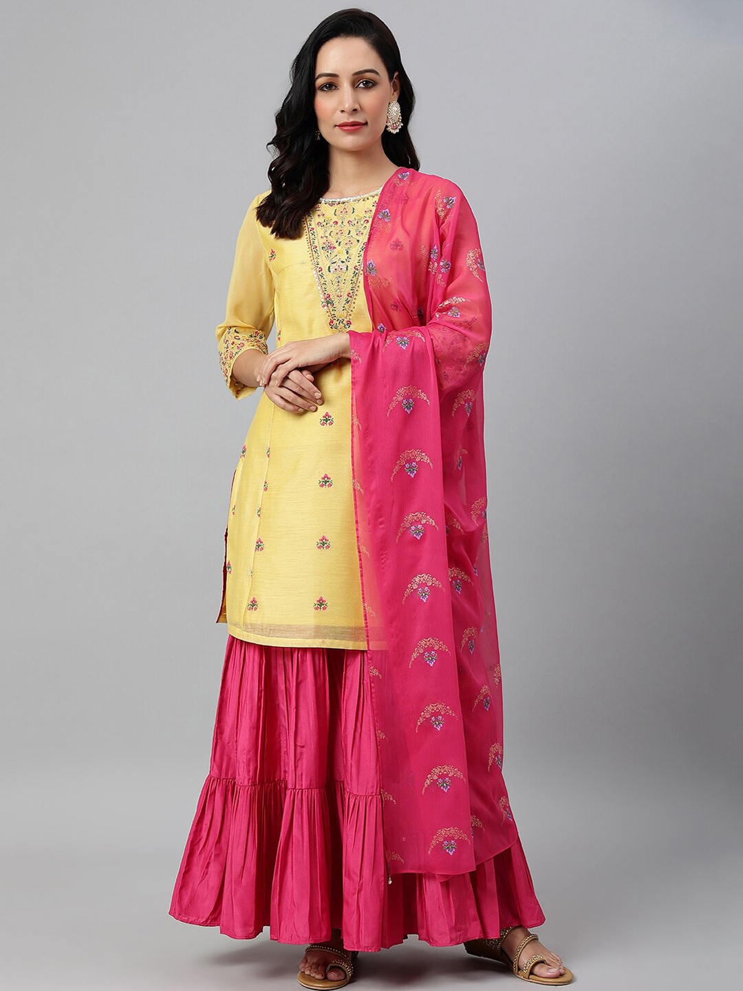 

WISHFUL Women Yellow Ethnic Motifs Thread Work Kurta with Sharara & With Dupatta