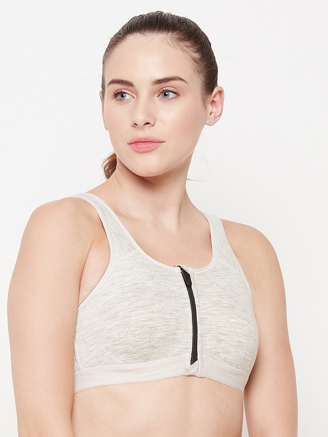 

Clovia Grey & Black Non Padded & Non Wired Solid Workout Bra