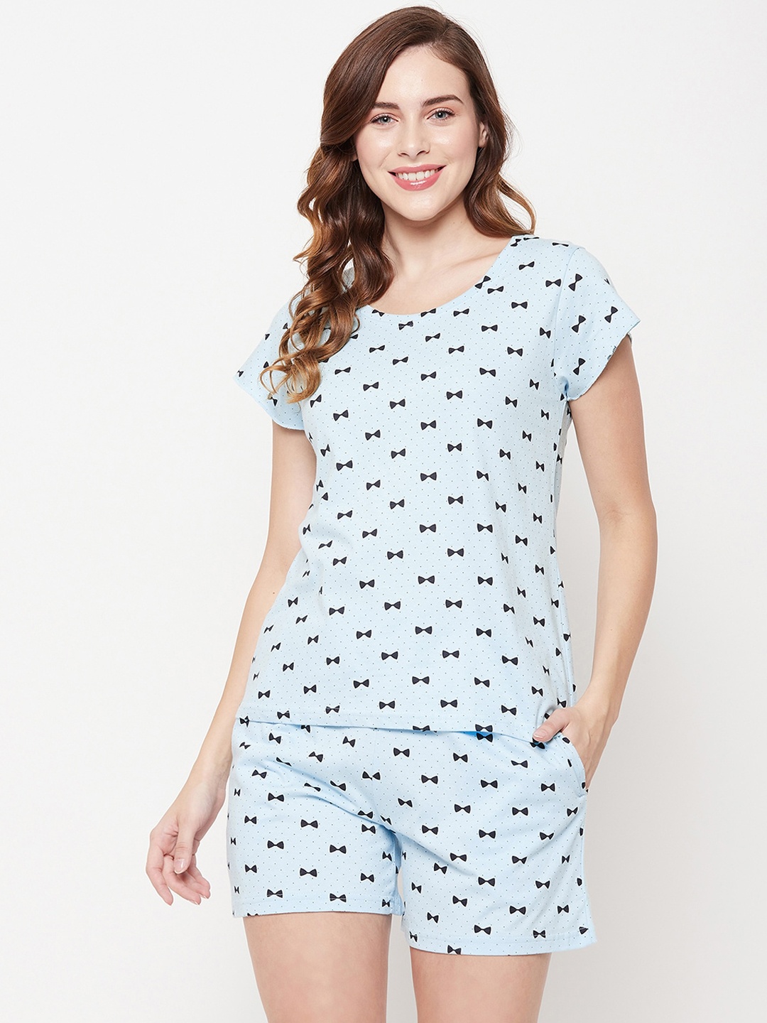 

Clovia Women Blue & Black Printed Night suit