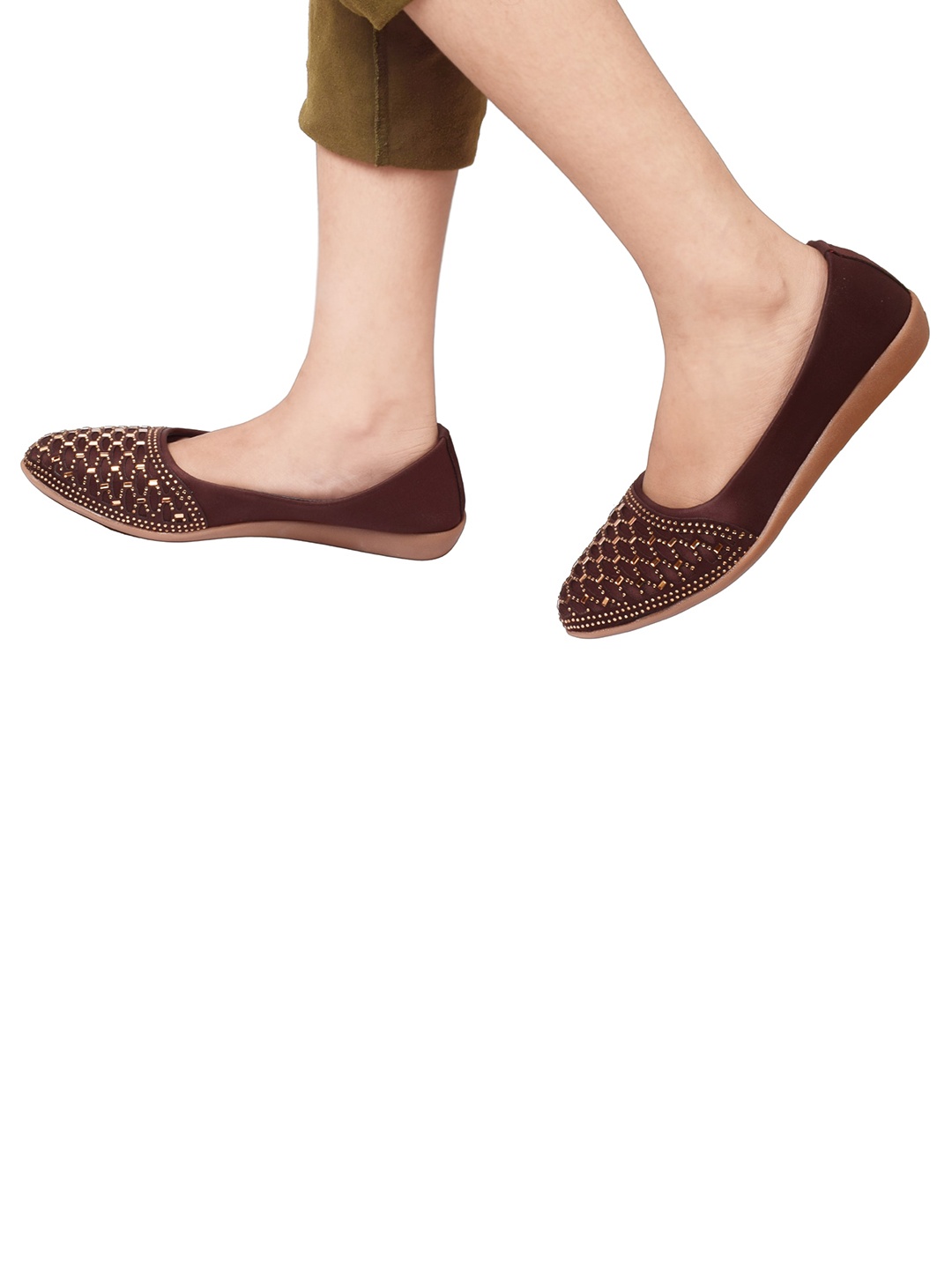 

XE Looks Women Brown Flats