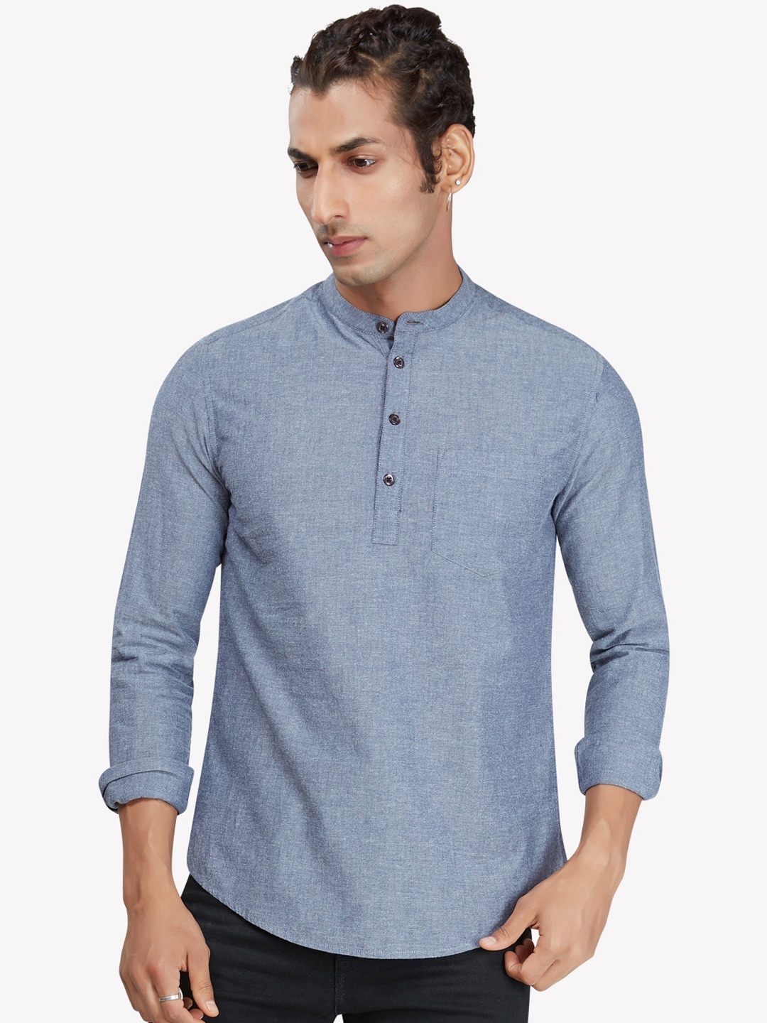 

VASTRADO Men Blue Solid Kurta