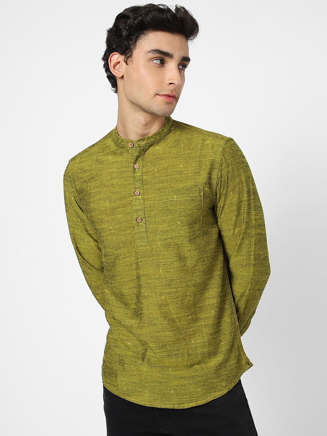 

VASTRADO Men Green Solid Dobby Kurta