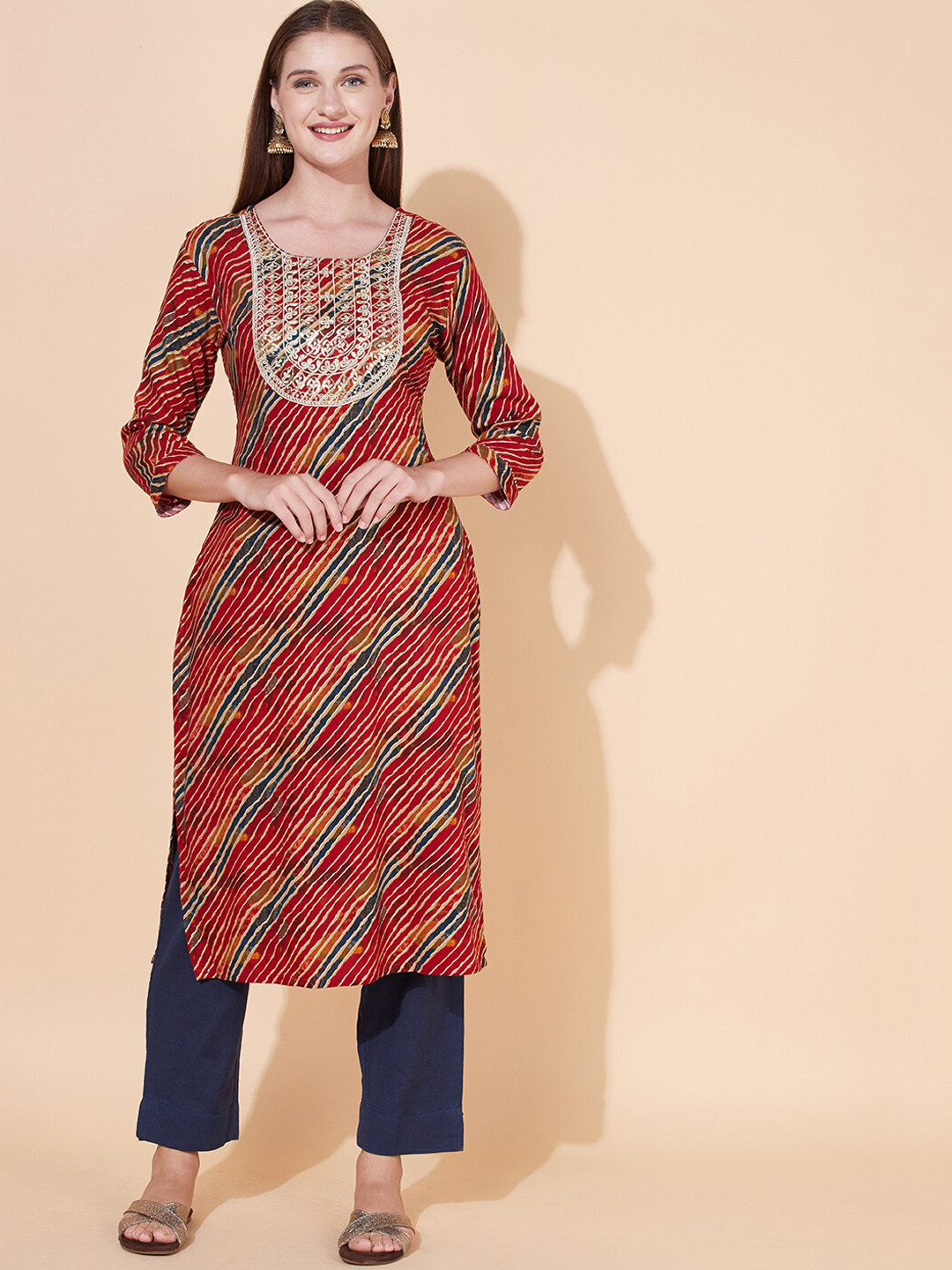 

FASHOR Women Multicoloured & White Striped Gotta Patti Kurta, Multi