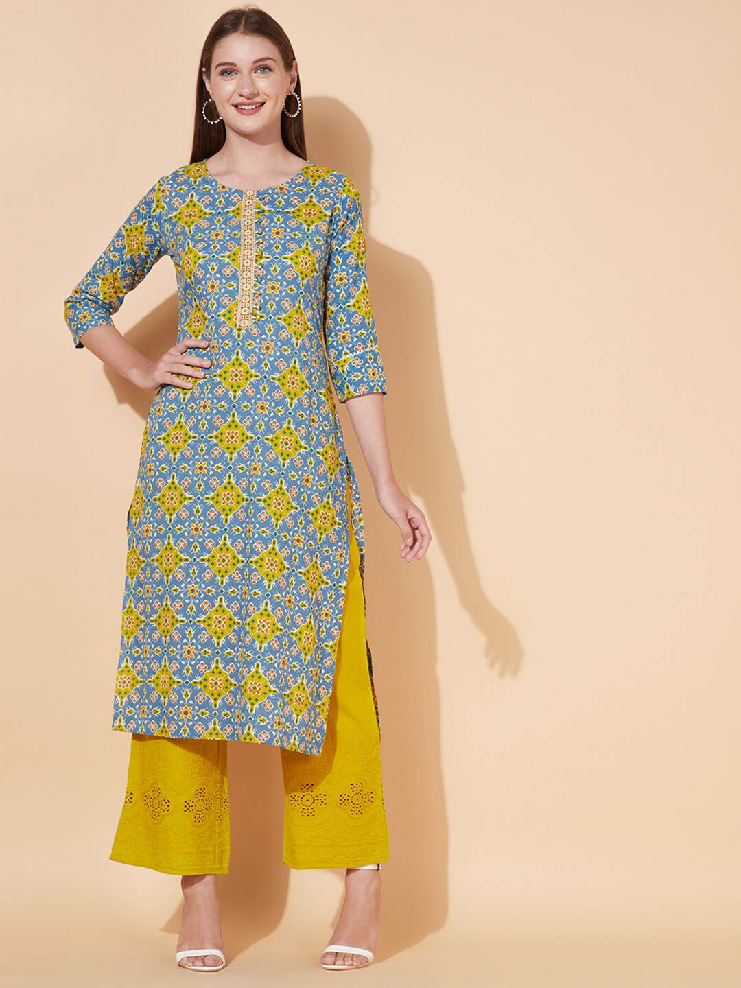 

FASHOR Women Blue Geometric Printed Thread Work Kurta