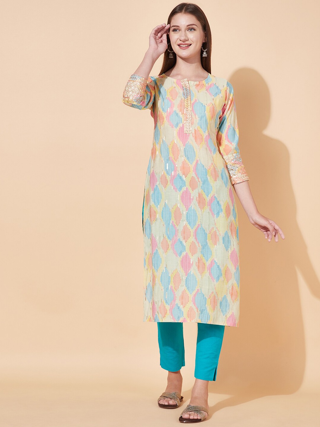 

FASHOR Women Cream-Coloured & Blue Printed Keyhole Neck Flared Sleeves Kurta
