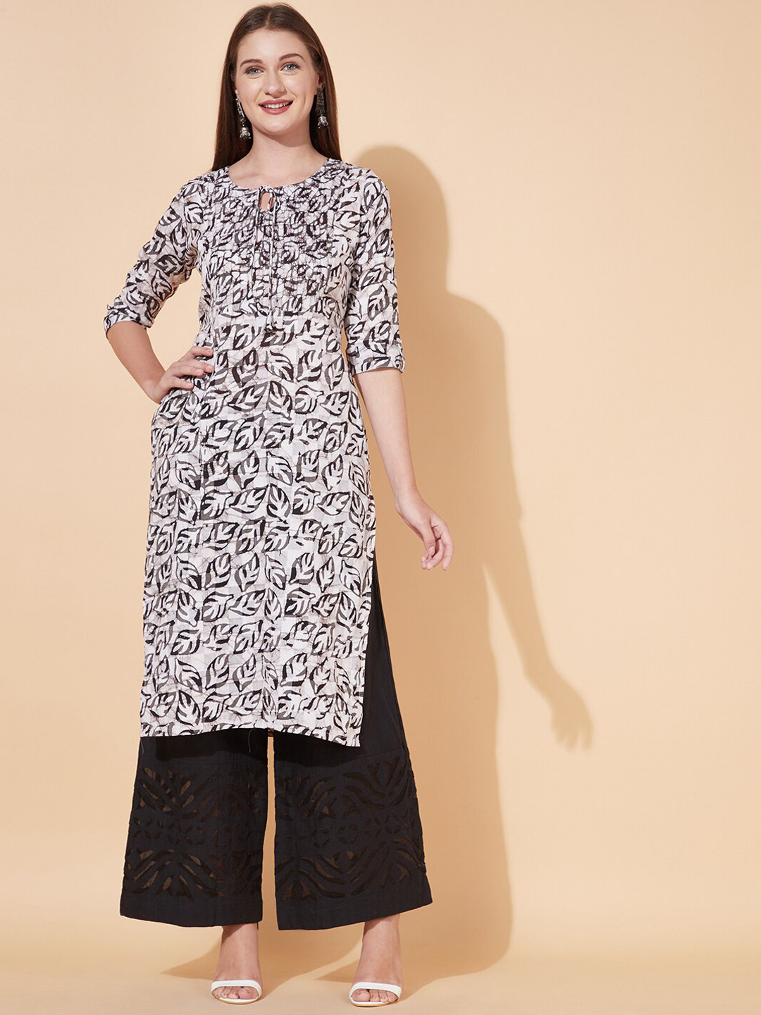 

FASHOR Women Off White Printed Cotton Straight Kurta