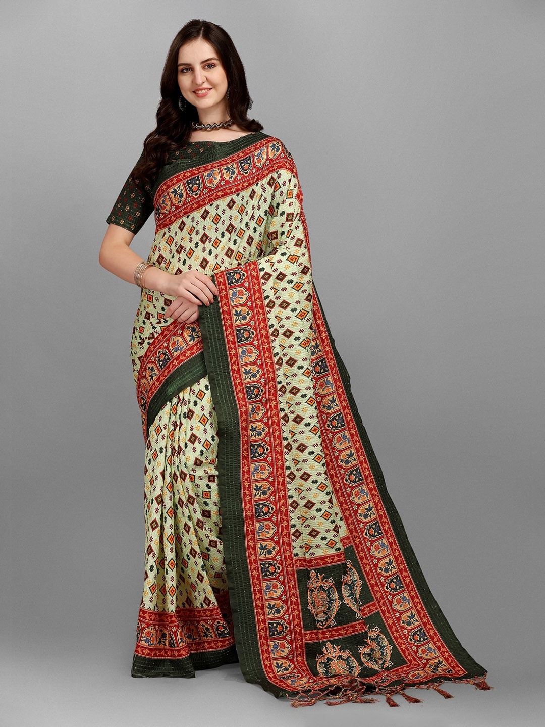 

Fashionuma Women Lime Green Ethnic Motifs Pure Silk Saree