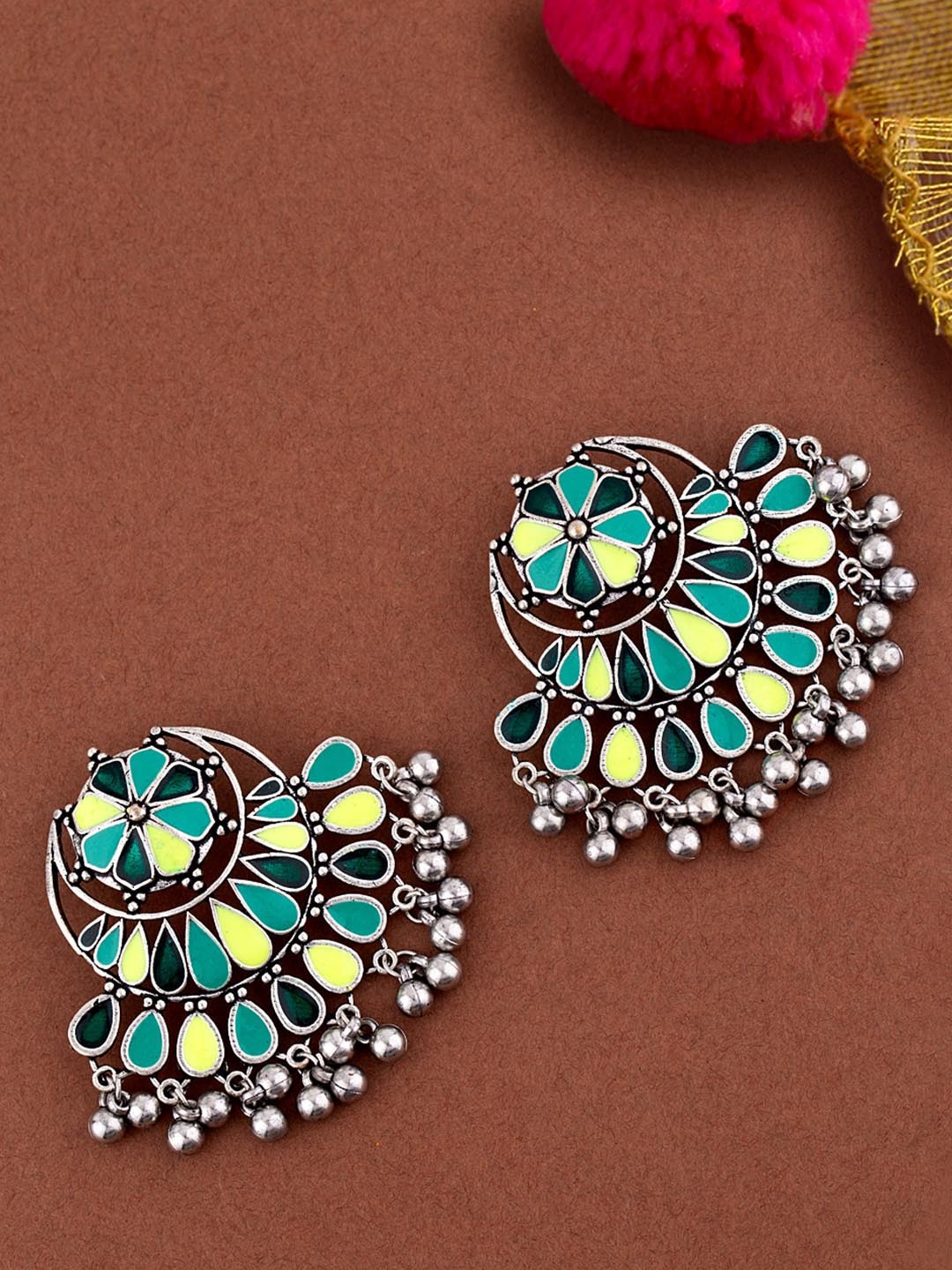 

Voylla Gold-Toned Contemporary Studs Earrings