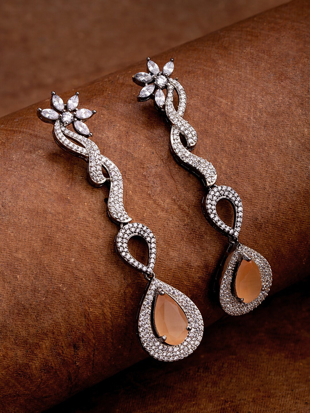 

Voylla Black Contemporary Drop Earrings