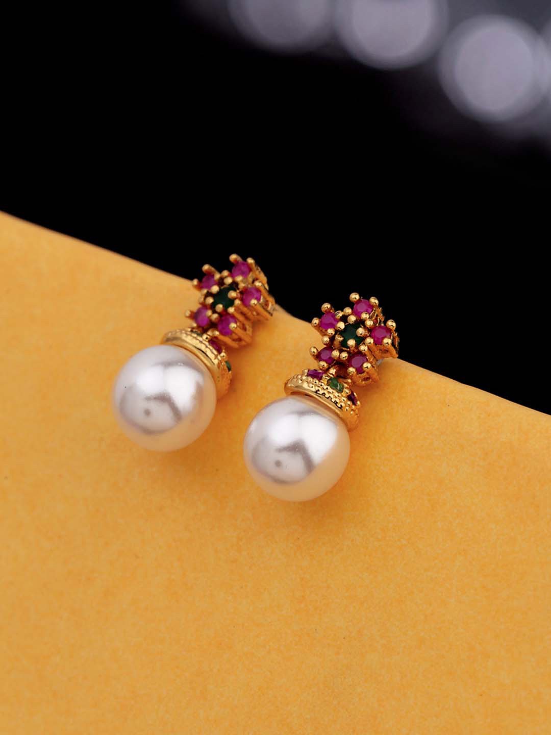 

Voylla Gold-Toned Contemporary Studs Earrings