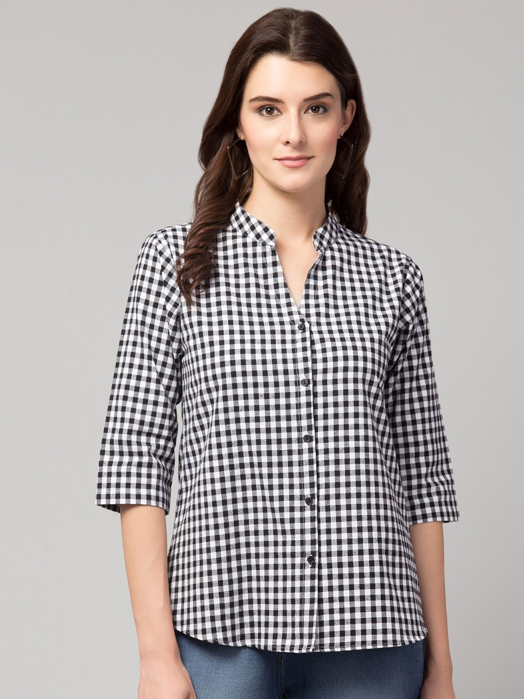 

Hive91 White & Black Mandarin Collar Checked Shirt