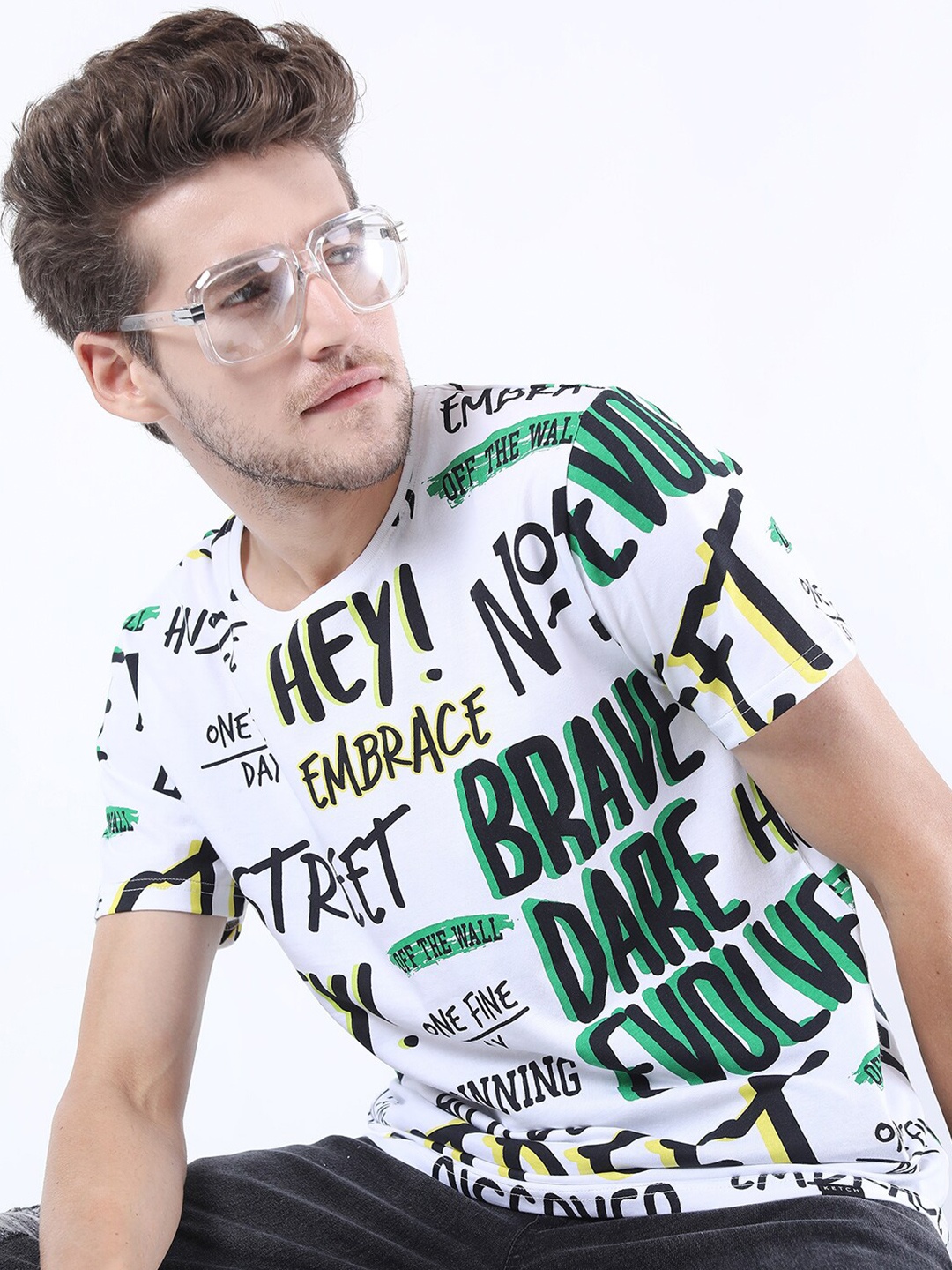 

KETCH Men White & Green Typography Printed Slim Fit T-shirt