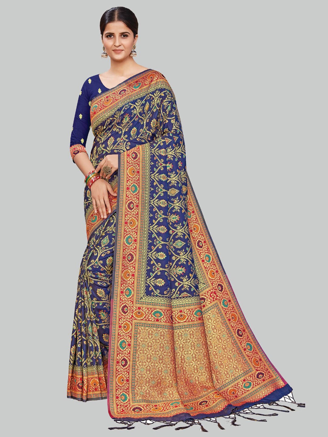 

AYKA CLOTHINGS Blue & Green Embellished Zari Silk Cotton Heavy Work Banarasi Saree