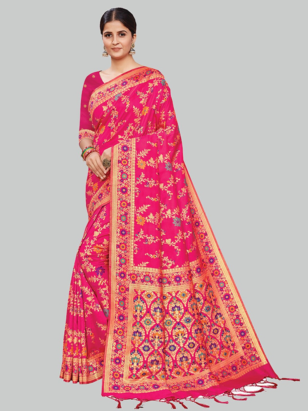 

AYKA CLOTHINGS Pink & Green Floral Zari Silk Cotton Heavy Work Banarasi Saree