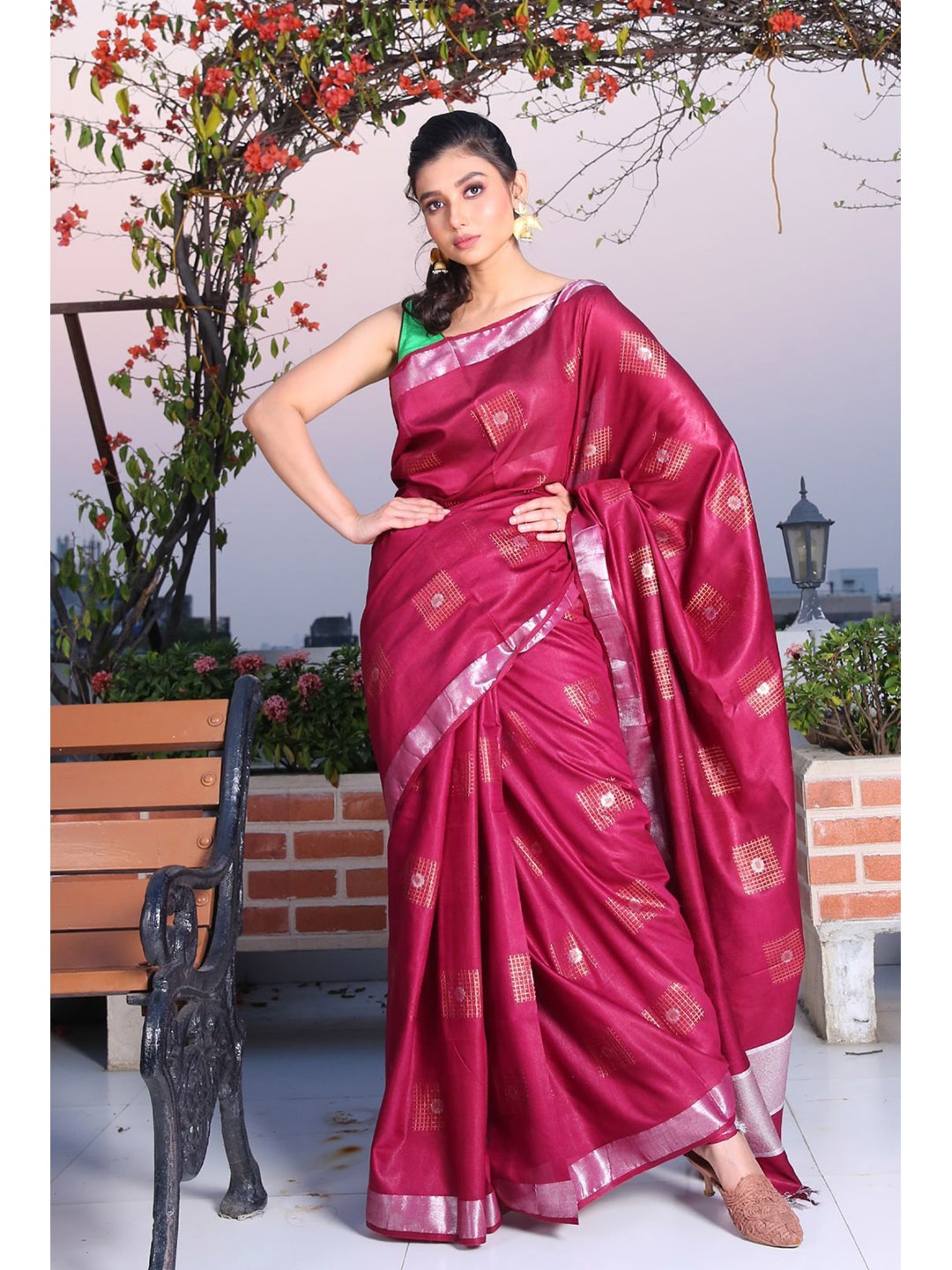 

Charukriti Magenta & Gold-Toned Woven Design Zari Silk Blend Saree