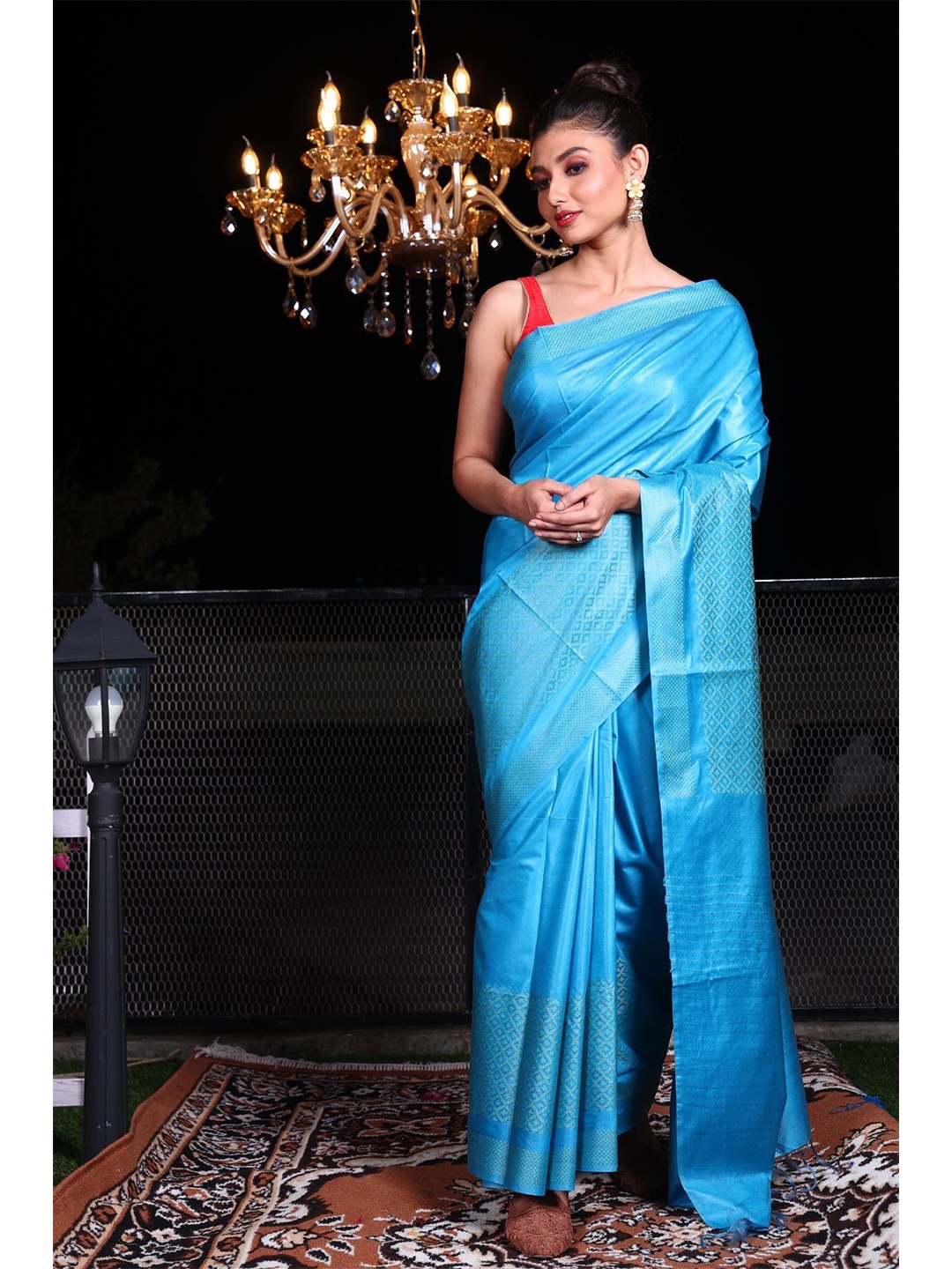 

Charukriti Blue & Gold-Toned Woven Design Zari Silk Blend Saree