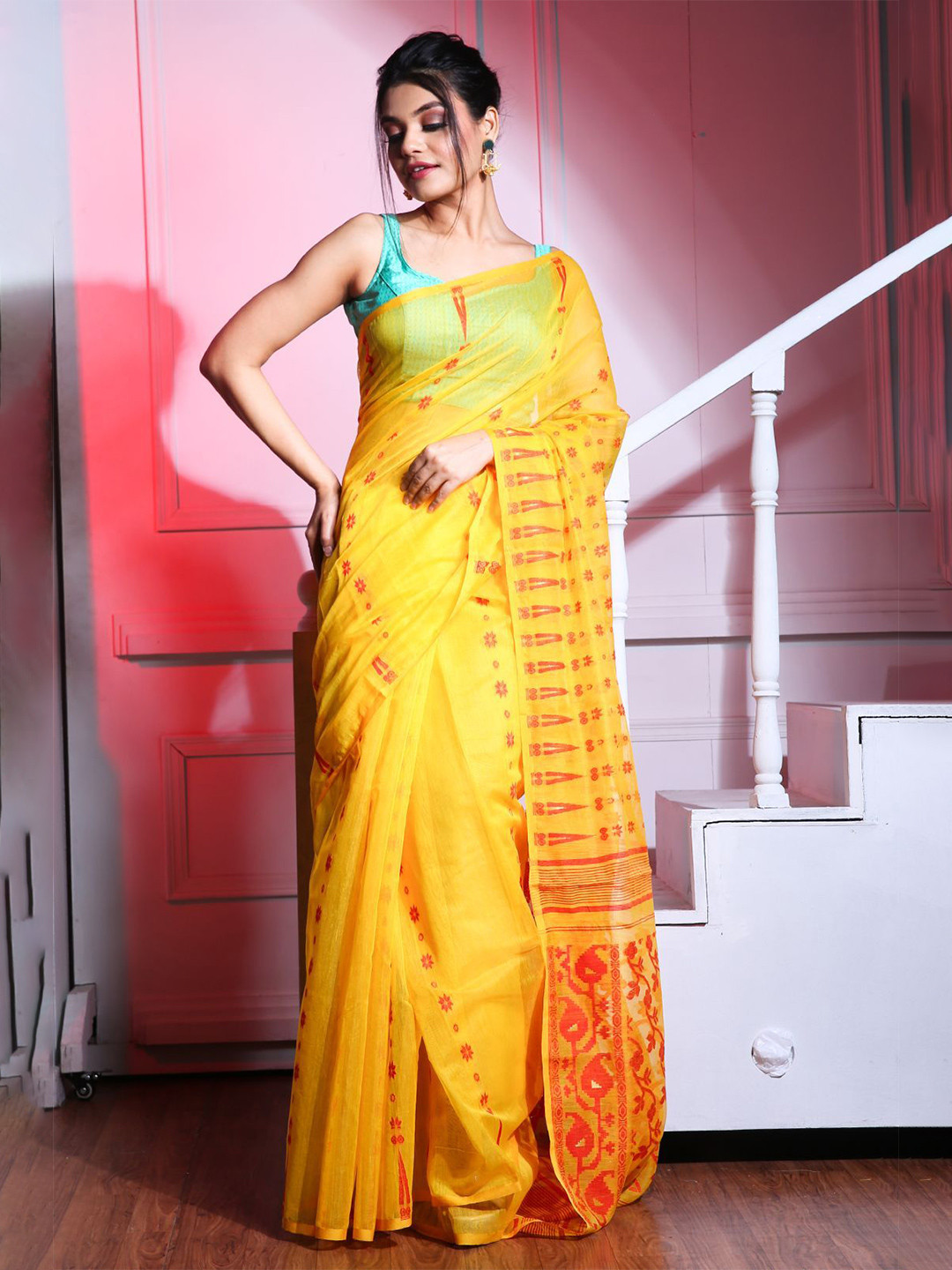 

Charukriti Women Yellow & Red Woven Design Silk Cotton Jamdani Saree