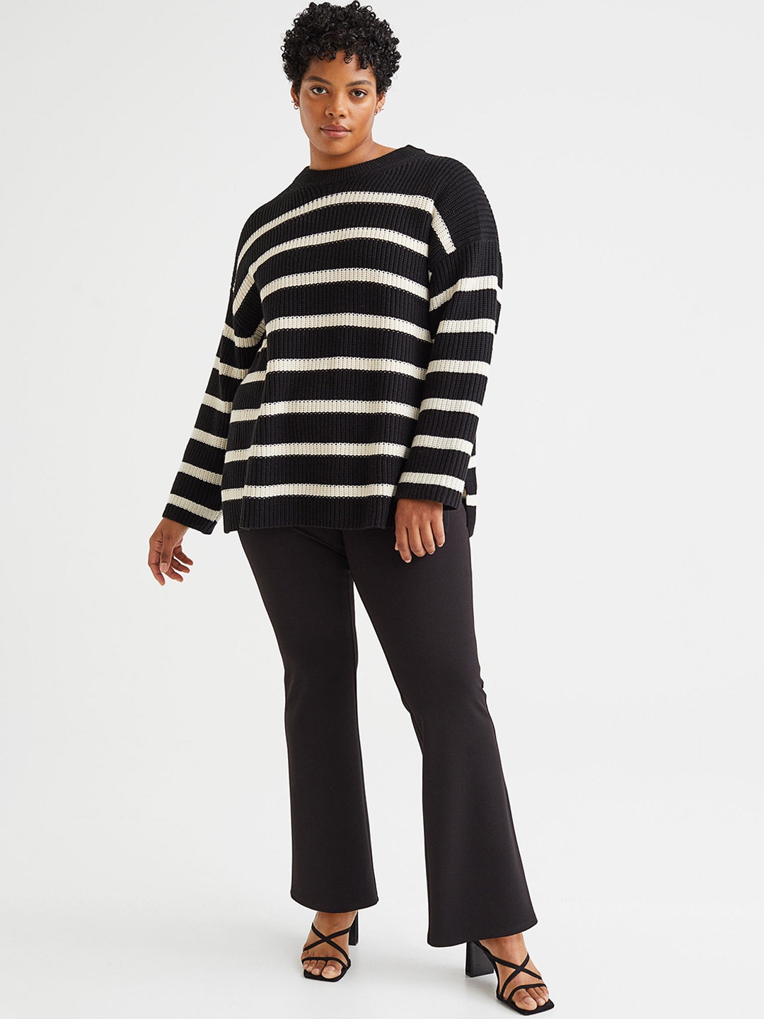 

H&M Women Plus Size Black Solid Flared Leggings