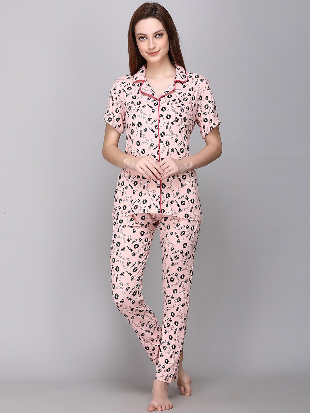 

CUSHYBEE Women Peach-Coloured & Black Printed Night suit